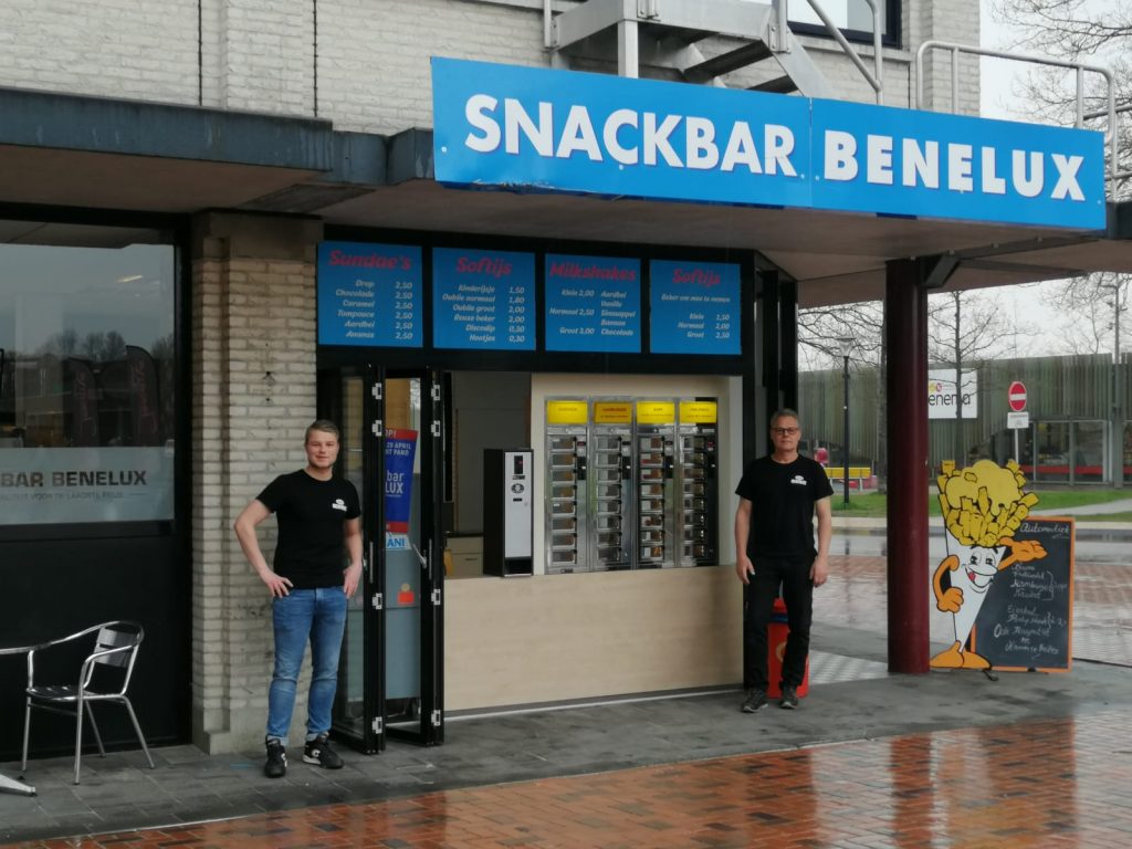 De tijdelijke locatie van snackbar Benelux