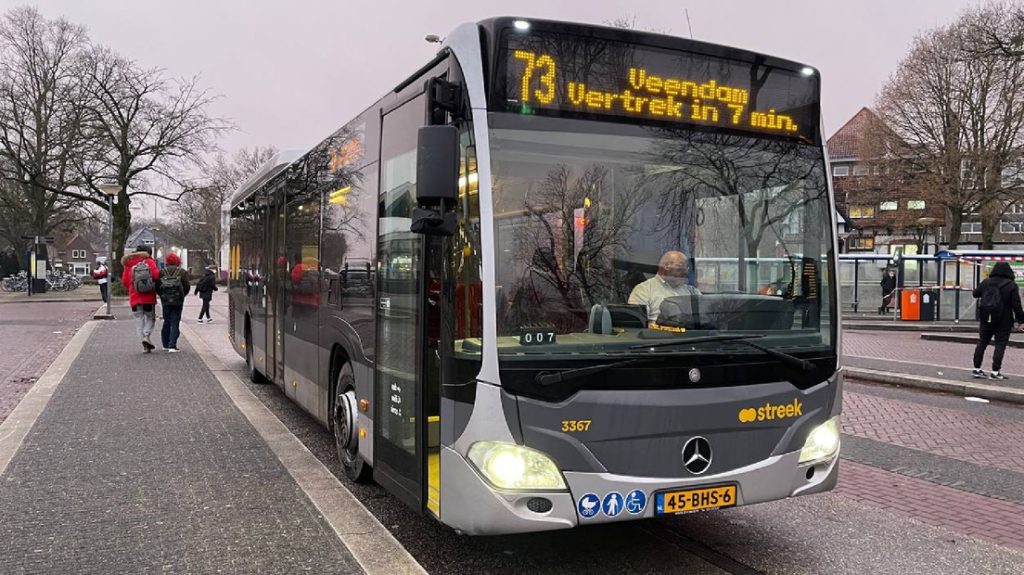 waterbestendig procedure prijs Busstakingen op lijn 72 en 73: 'Niemand zal zeggen: genoeg is genoeg ' -  RTV1